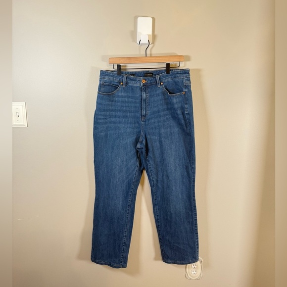 Talbots • The Curvy Straight Leg Jean Size 14 Medium Wash High Rise Denim Casual - Picture 2 of 11